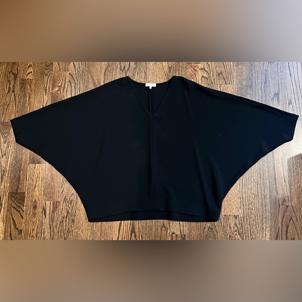 NWOT - Lafayette 148 V-neck drape top (sz XL)